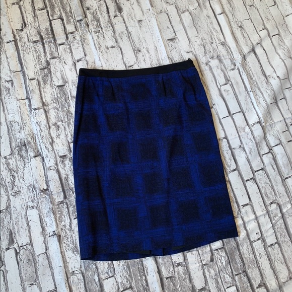 Hugo Boss Dresses & Skirts - Hugo Boss pencil skirt